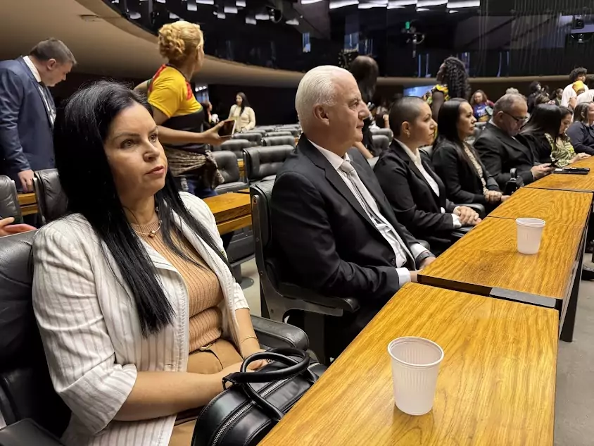 Prefeito Carlos Humberto Pagliosa e vereadores celebram resultados de viagem a Brasília