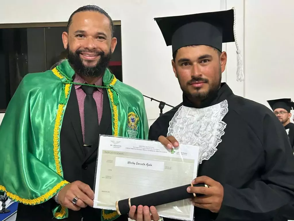 Caracol celebra formatura da primeira turma do Curso Técnico em Administração do Instituto Federal Caracol celebra formatura da primeira turma do Curso Técnico em Administração do Instituto Federal