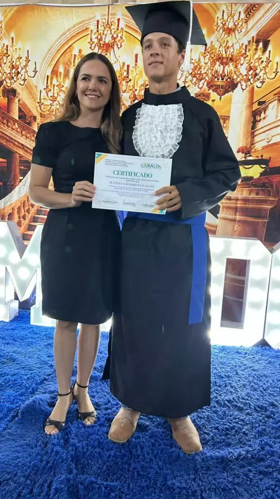 Formatura do 9º ano da Escola João José Leite da Silva marca encerramento de ciclo em Caracol