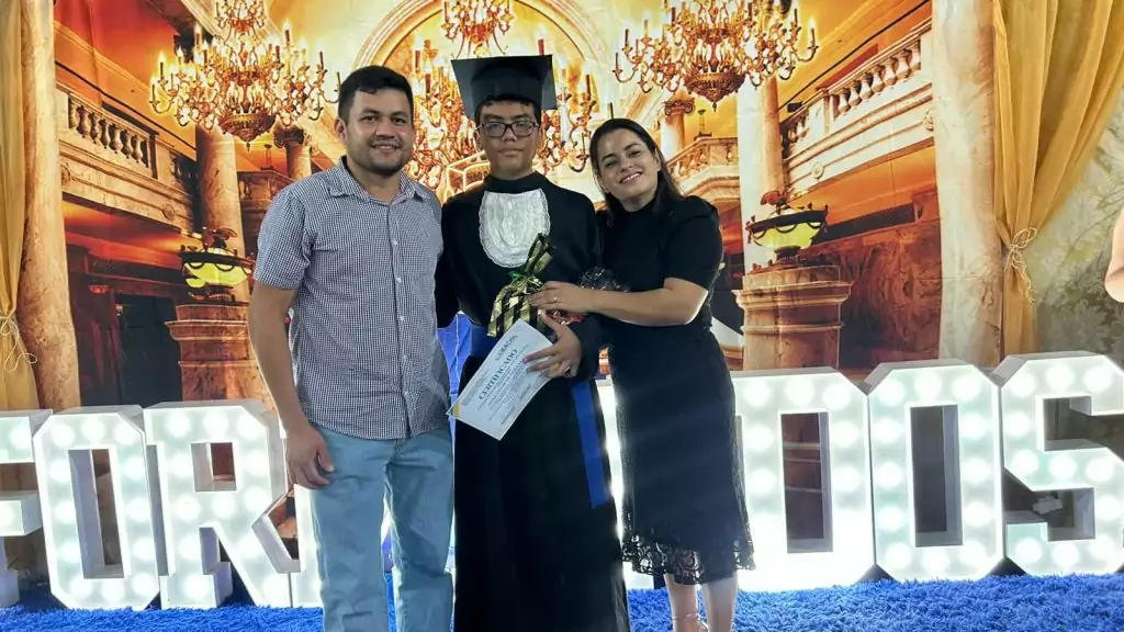Formatura do 9º ano da Escola João José Leite da Silva marca encerramento de ciclo em Caracol