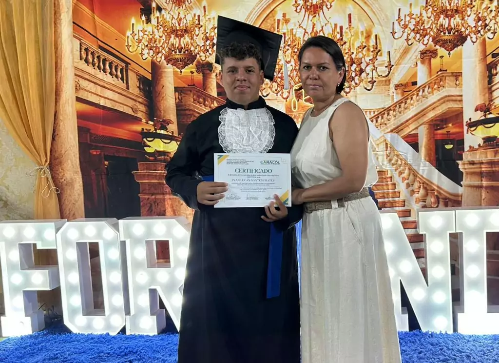 Formatura do 9º ano da Escola João José Leite da Silva marca encerramento de ciclo em Caracol
