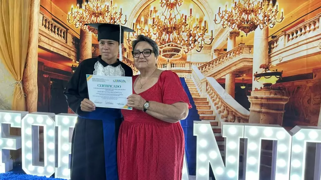 Formatura do 9º ano da Escola João José Leite da Silva marca encerramento de ciclo em Caracol