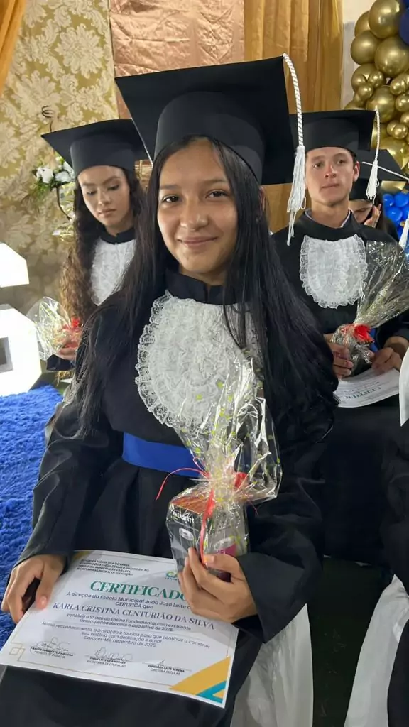 Formatura do 9º ano da Escola João José Leite da Silva marca encerramento de ciclo em Caracol