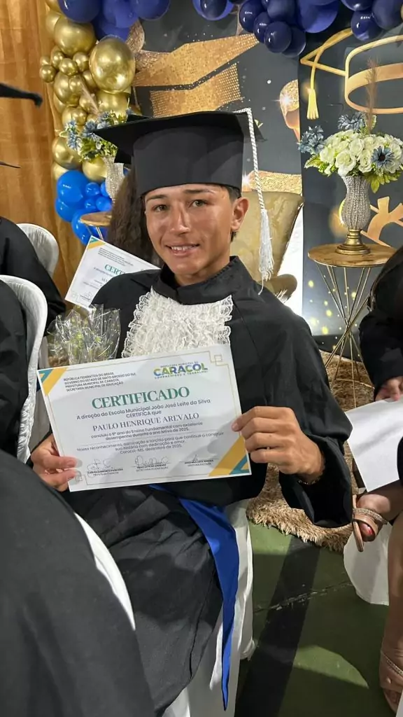 Formatura do 9º ano da Escola João José Leite da Silva marca encerramento de ciclo em Caracol