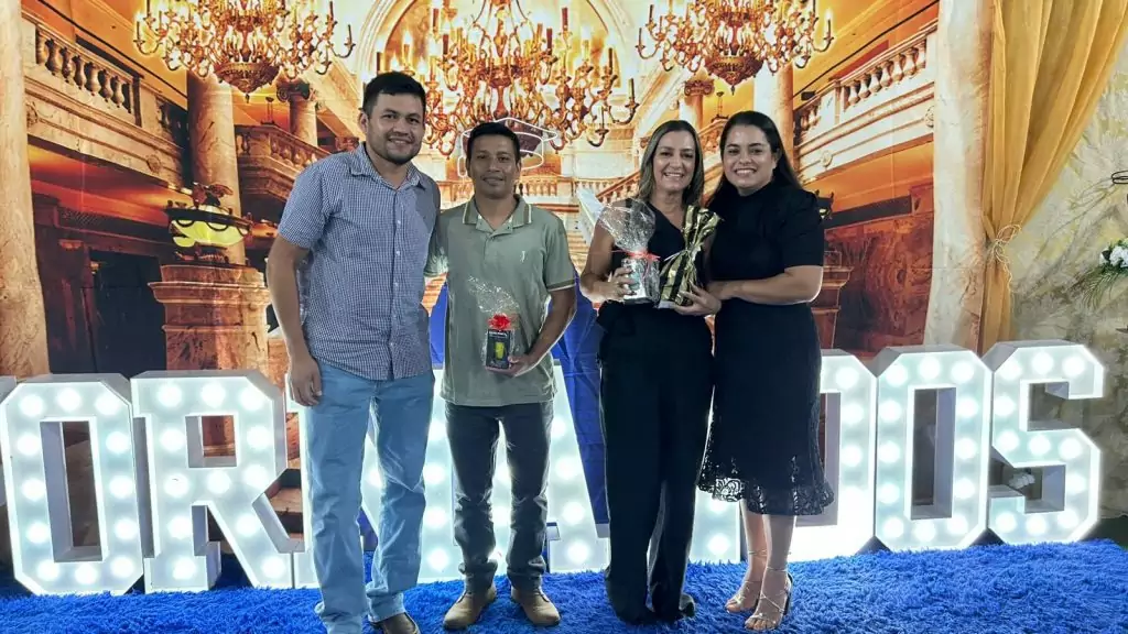 Formatura do 9º ano da Escola João José Leite da Silva marca encerramento de ciclo em Caracol