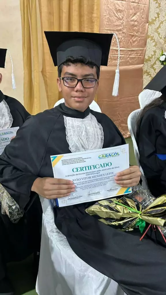 Formatura do 9º ano da Escola João José Leite da Silva marca encerramento de ciclo em Caracol