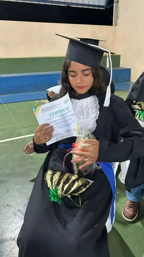 Formatura do 9º ano da Escola João José Leite da Silva marca encerramento de ciclo em Caracol