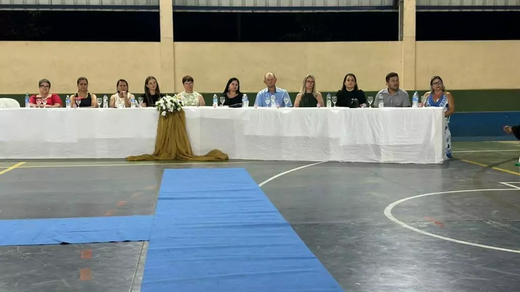 Formatura do 9º ano da Escola João José Leite da Silva marca encerramento de ciclo em Caracol