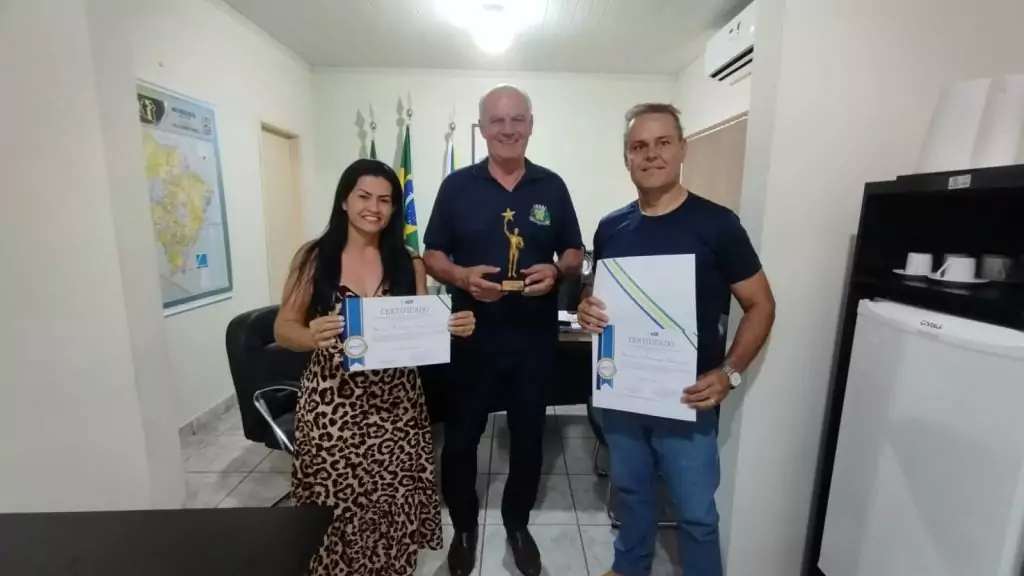 Prefeitura de Caracol conquista selo 5 estrelas no Ranking CETRAN de Boas Práticas no Trânsito Prefeitura de Caracol conquista selo 5 estrelas no Ranking CETRAN de Boas Práticas no Trânsito