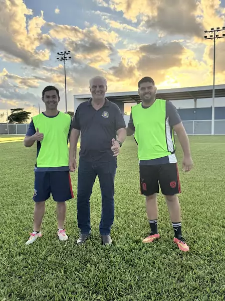 Prefeito Neco Pagliosa acompanha início dos preparativos do time de Caracol para a Copa Assomasul 2026