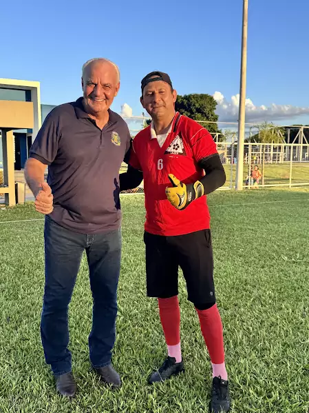 Prefeito Neco Pagliosa acompanha início dos preparativos do time de Caracol para a Copa Assomasul 2026