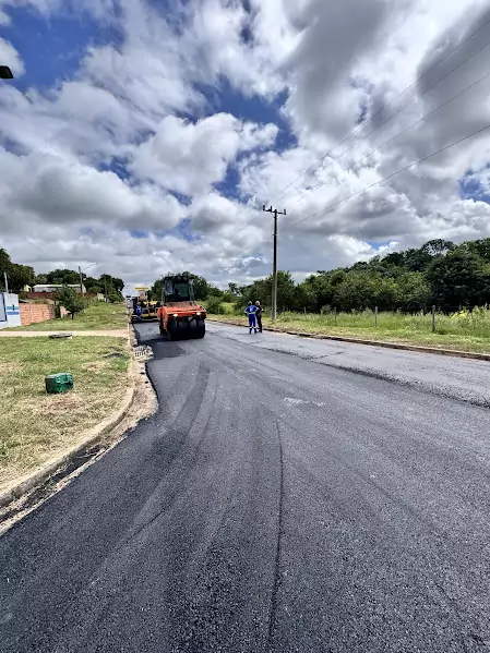 Soraya Thronicke garante nova frente de recapeamento de ruas em Caracol