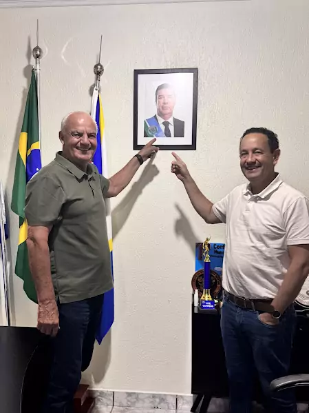 Secretário da Casa Civil, Walter Carneiro Filho, visita Caracol e acompanha obras do Governo do Estado