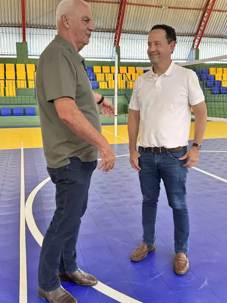 Secretário da Casa Civil, Walter Carneiro Filho, visita Caracol e acompanha obras do Governo do Estado