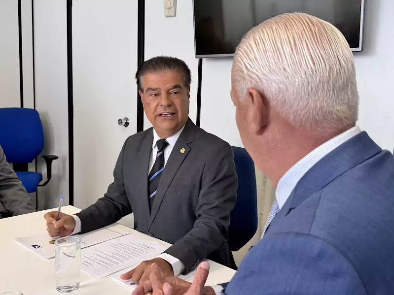 Prefeito Neco e vereadores de Caracol cumprem agenda positiva em Brasília