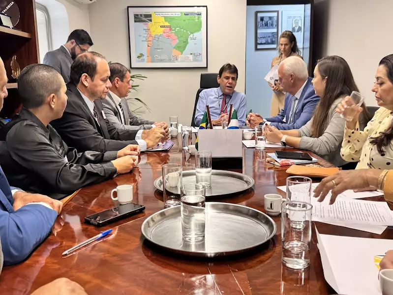 Prefeito Neco e vereadores de Caracol cumprem agenda positiva em Brasília