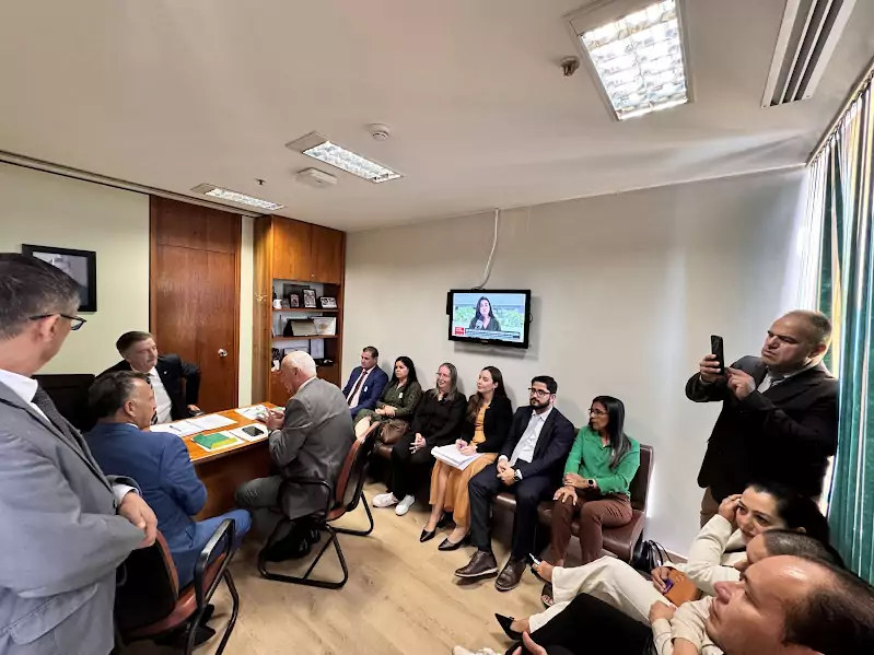 Prefeito Neco e vereadores de Caracol cumprem agenda positiva em Brasília