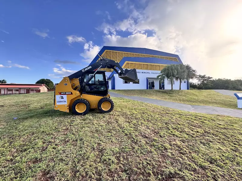 Reforma do Ginásio Primeiro de Maio em Caracol é inaugurada com grande público
