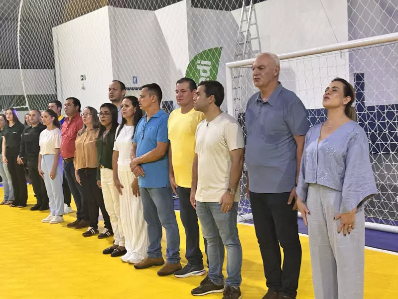 Reforma do Ginásio Primeiro de Maio em Caracol é inaugurada com grande público