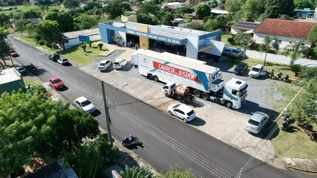 Carreta da Justiça realizou 265 atendimentos e procedimentos em Caracol Carreta da Justiça realizou 265 atendimentos e procedimentos em Caracol