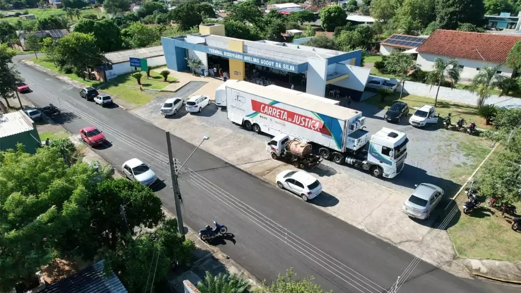Carreta da Justiça realizou 265 atendimentos e procedimentos em Caracol Carreta da Justiça realizou 265 atendimentos e procedimentos em Caracol