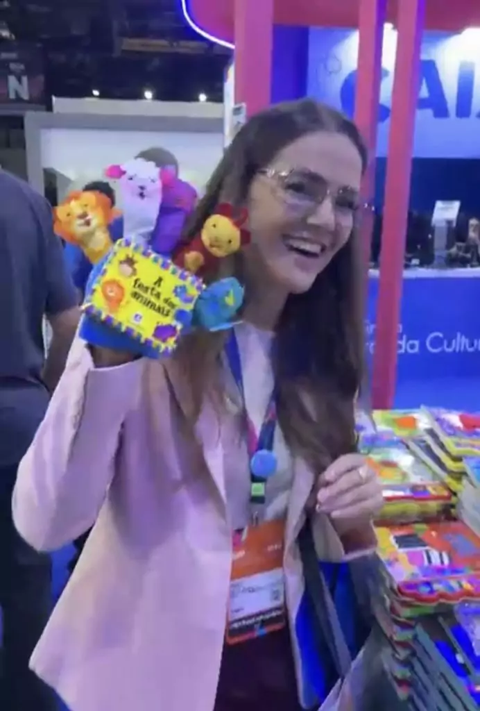 Secretária Thaiz Leite participa da BETT Brasil em São Paulo