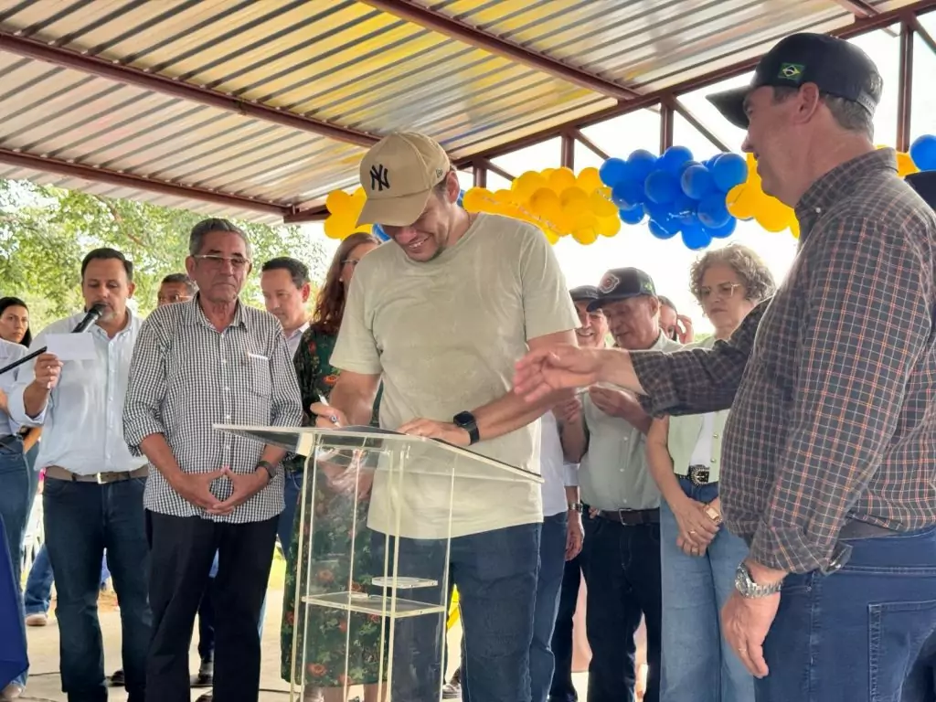 Prefeito Neco e governador Riedel comemoram mais de R$ 51 milhões em investimentos em Caracol