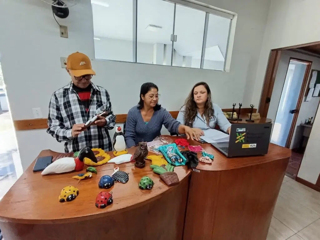 Caracol realiza emissão da Carteira Nacional do Artesão e fortalece o setor cultural