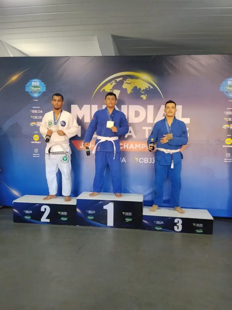 Caracol tem dois medalhistas mundiais de Jiu-Jitsu